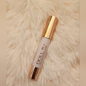 Doll 10 Proven Beauty Solutions Lip Crayon/Enjoy Life Shade/0.08 oz / 2.4 g new